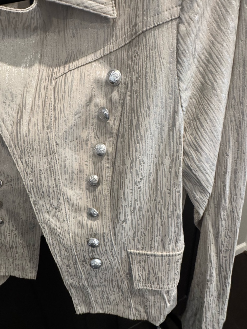 Insight Metallic Cream-White Cropped Double-Breasted Jacket - Picture 4 of 7